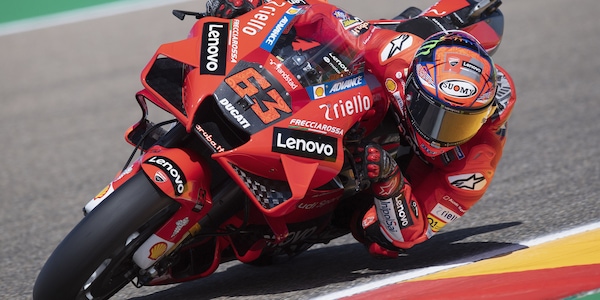 MotoGp: Bagnaia vince il Gp di Aragon davanti a Marquez, Rossi 19°