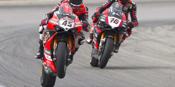 Superbike, Barcellona 2021: Redding conquista gara-1