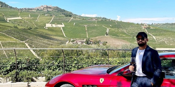 Tomás Rincón e la dolce vita in Piemonte: tra Ferrari e un calice di... Barolo