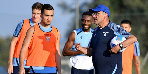 Lazio, primo allenamento post derby: entusiasmo e sorrisi a Formello
