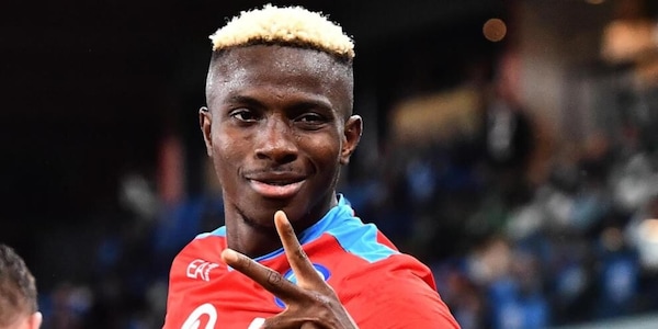 Osimhen: "Amo il Napoli, mi fa volare. Mi ispiro a Drogba"