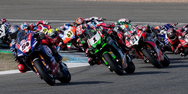 Superbike Argentina: Razgatlioglu trionfa anche nella Superpole Race