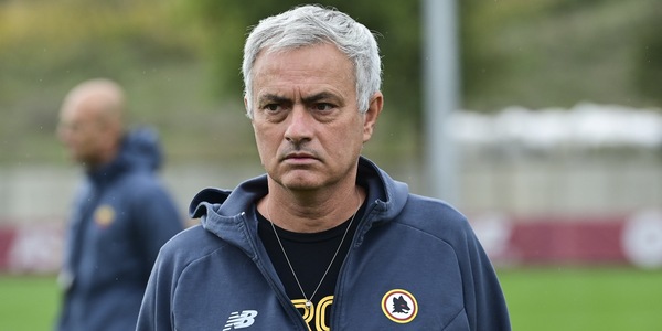 Roma, Mourinho convoca Kumbulla. Fuori Diawara, Villar, Reynolds e Mayoral