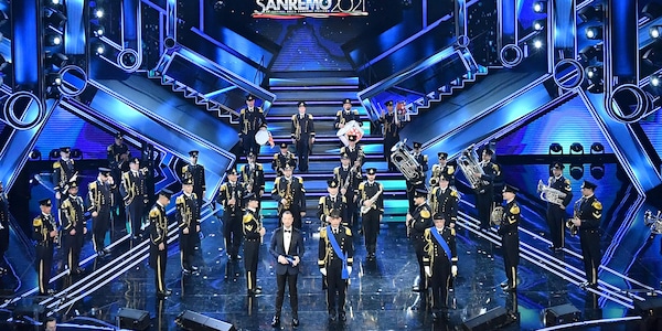 Sanremo, Amadeus cambia il regolamento: ecco tutte le novità