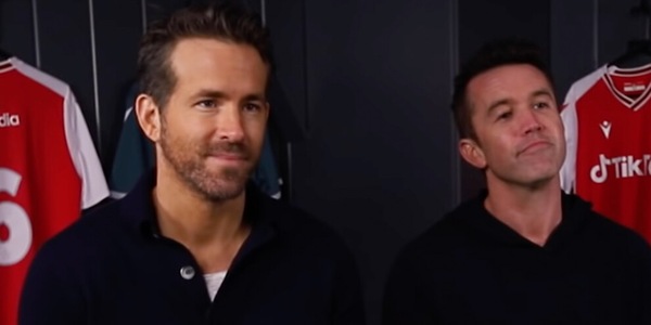 Wrexham, che sorpresa: Ryan Reynolds saluta la squadra