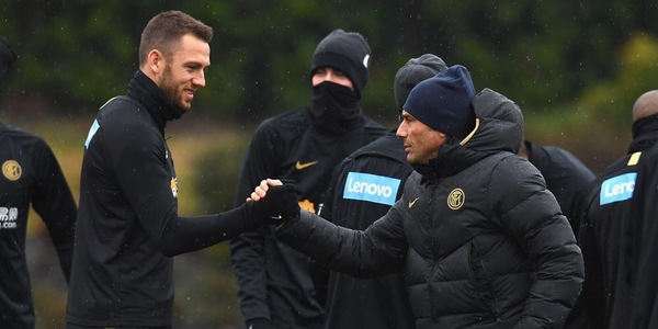 Inter, De Vrij: "Io al Tottenham? Conte non mi ha chiamato"