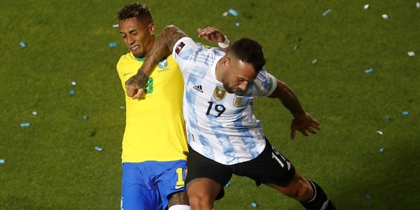Argentina-Brasile, arbitro e Var sospesi: l'audio li inchioda