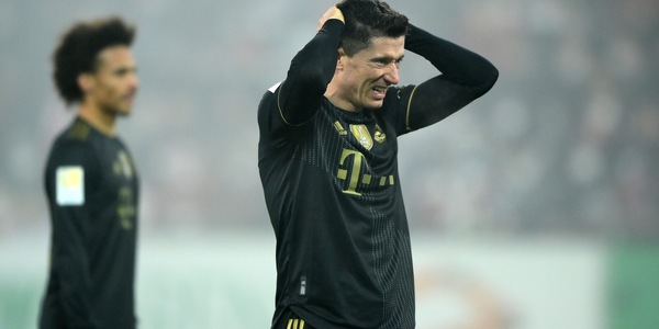 Bundesliga, Lewandowski segna ma il Bayern cade: impresa Augusta