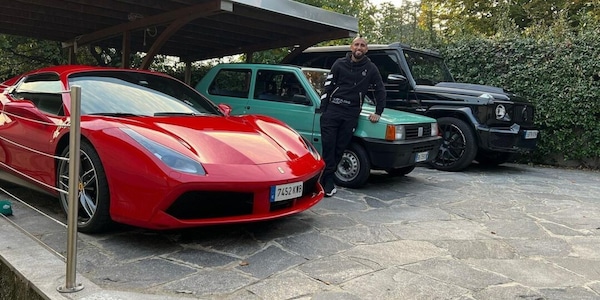 Ladri in casa di Vidal: puntano la Ferrari, prendono la Brabus da 400mila euro ma lasciano la Pandita
