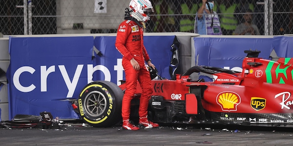 F1, Leclerc dopo l'incidente: "Farò di tutto per ripagare la Ferrari"