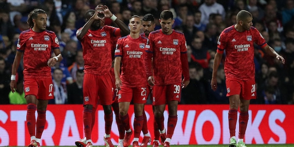 Paris Fc e Lione pagano gli scontri: escluse dalla Coppa di Francia