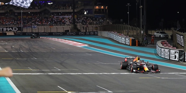 Verstappen pazzo di gioia: la frase urlata al team radio dopo la vittoria
