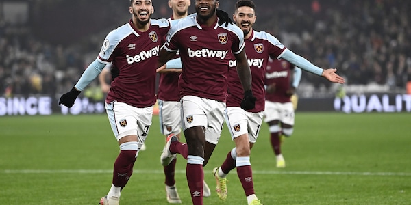 Watford-West Ham, "Hammers" favoriti ma...