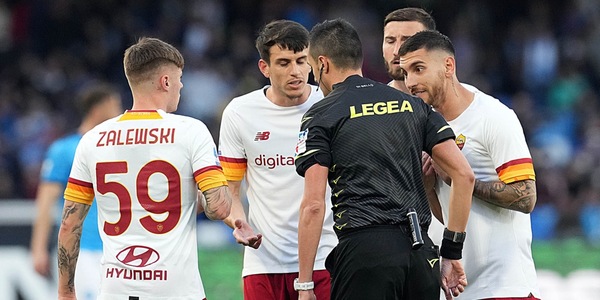 Moviola Napoli-Roma, Di Bello è un disastro: voto 3.5!