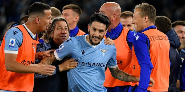 Lazio-Sampdoria 2-0: Luis Alberto show, Sarri stacca la Roma