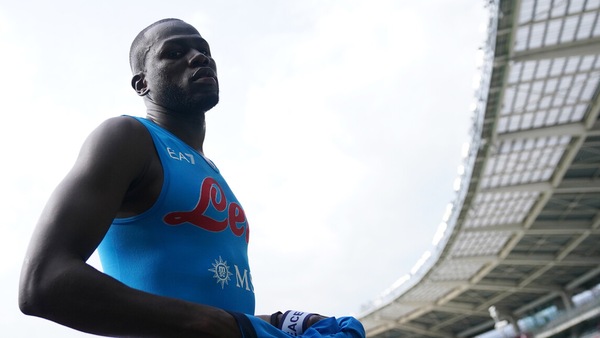 Koulibaly unica eccezione del Napoli: pronto rinnovo e fascia da capitano