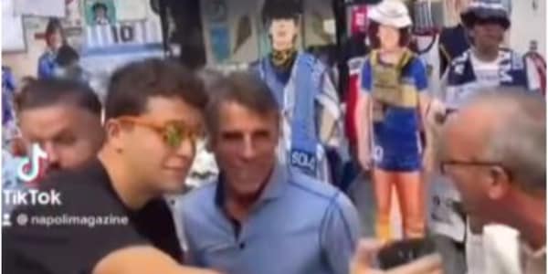 Compleanno Maradona: Zola visita il murale ai Quartieri Spagnoli
