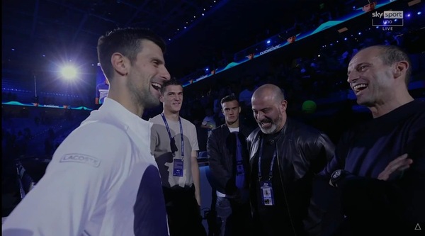 Djokovic, chiacchierata con Allegri e Stankovic dopo la vittoria alle Atp Finals