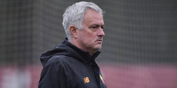 Mourinho esalta la Roma, la frase che carica i tifosi