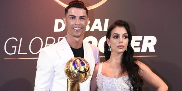 Ronaldo, i segreti della nuova super villa: costo esagerato, passaggi sotterranei e chef di sushi