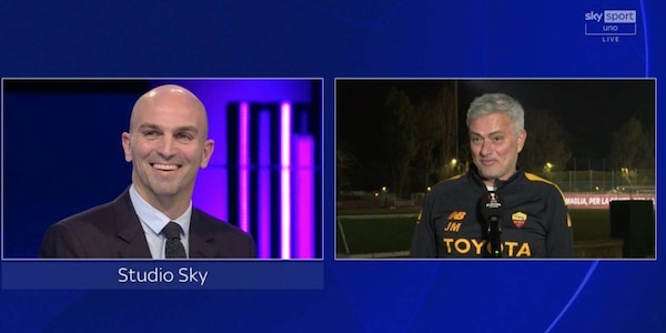 Mourinho e la frase clamorosa su Cambiasso in diretta tv: "Ti dico quello che dovresti fare..."