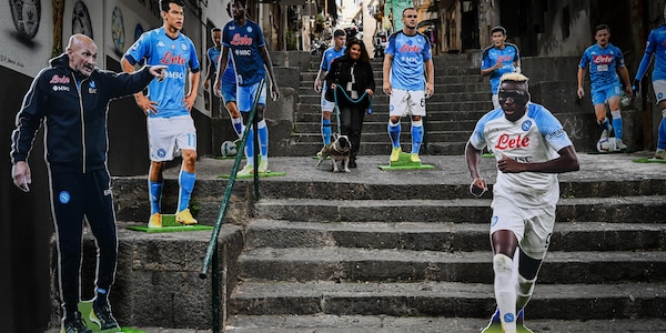 Da Osimhen a Kvaratskhelia: il Napoli è ai Quartieri Spagnoli