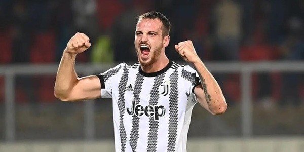 Gatti fa il tassista e dà un passaggio in auto a un tifoso della Juve