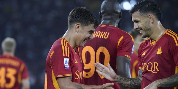 Roma, le scelte di Mourinho per Torino: danno il ritmo Dybala e Paredes