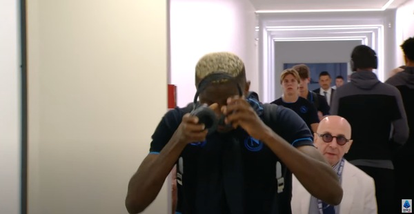 Osimhen, l'arrivo al Maradona per Napoli-Udinese