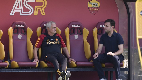 La Roma verso il Cagliari: Mourinho parla con Tiago Pinto