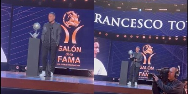 Totti premiato in Messico si emoziona parlando della Roma: "Grazie a lei che..."