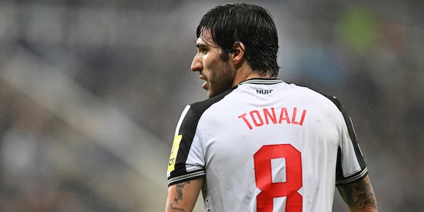 Tonali e lo stop scommesse, può giocare da squalificato? C'è un precedente