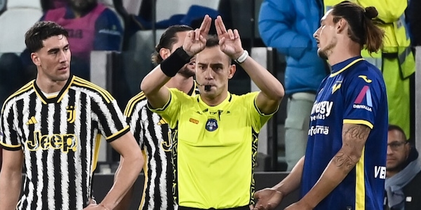 Moviola Juve-Verona, Feliciani è un disastro: Gatti da rosso