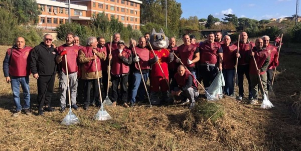 Pulizia di Campo Testaccio: scendono in campo la Roma e i tifosi
