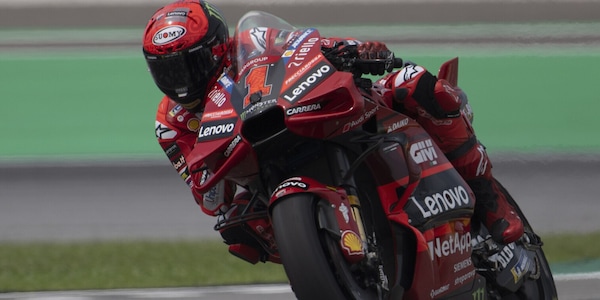 MotoGP: Bagnaia conquista la pole position in Malesia davanti a Martin