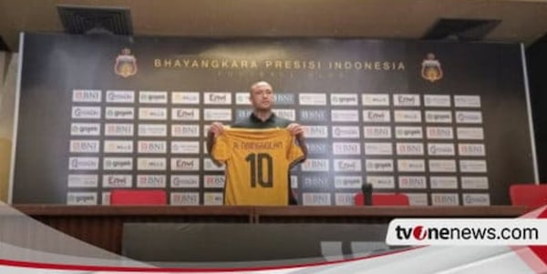 Nainggolan, l'ultima sfida con i poliziotti che lo hanno salvato dal ritiro
