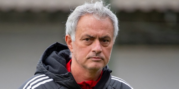 Rinnovo con la Roma, Mourinho ha le idee chiare: gli scenari possibili