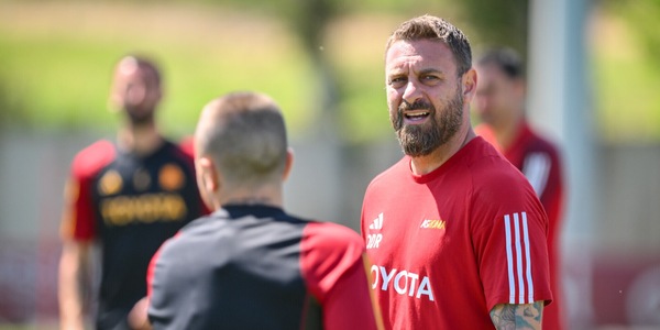 Roma, il raduno anticipato a domani. Dormiranno tutti a Trigoria