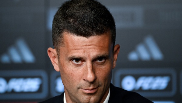 Juve, Thiago Motta si presenta: i momenti più belli, tutte le FOTO