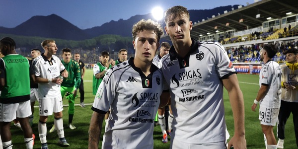 Serie B, Spezia e Cesena corsare. Colpo Bari, rimonta Catanzaro