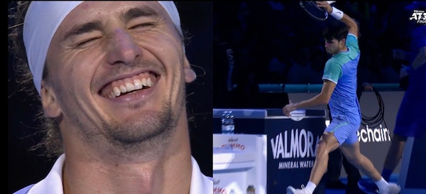 Alcaraz furioso dopo il primo set perso contro Zverev. Il tedesco se la ride