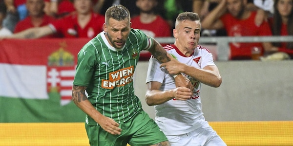Burgstaller aggredito: frattura del cranio per l'attaccante del Rapid Vienna