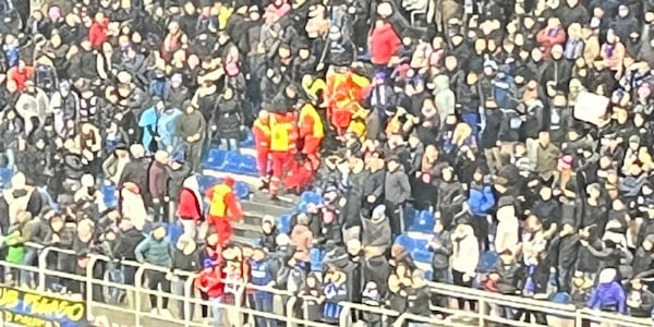Inter-Udinese sospesa, malore sugli spalti: Bastoni il primo ad accorgersene