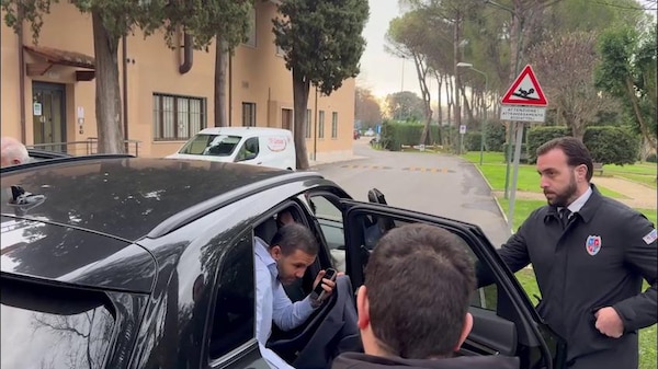 Napoli, visite mediche per Billing