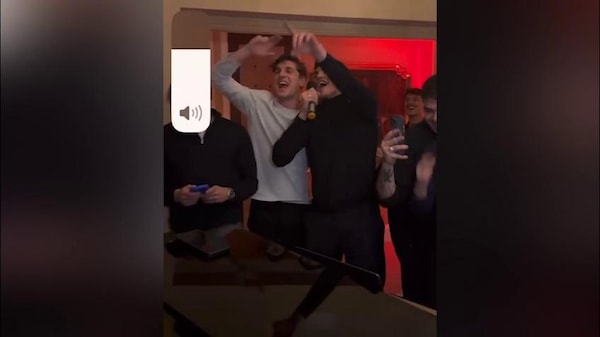 Zaniolo e Bellanova cantano Tiziano Ferro