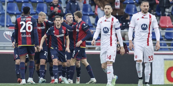 Bologna show con Castro, Odgaard e Orsolini: Monza ko, Italiano torna a vincere