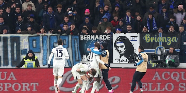 Il Napoli supera l'Atalanta. La Juve vince contro il Milan.