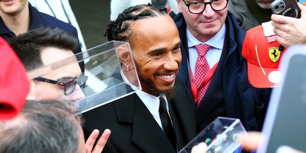 Hamilton e la Ferrari, il retroscena: Fiorano in tilt, è Lewis-mania