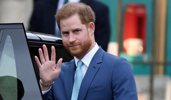 Harry, scuse per Lady Diana e una cifra incredibile di risarcimento dai tabloid