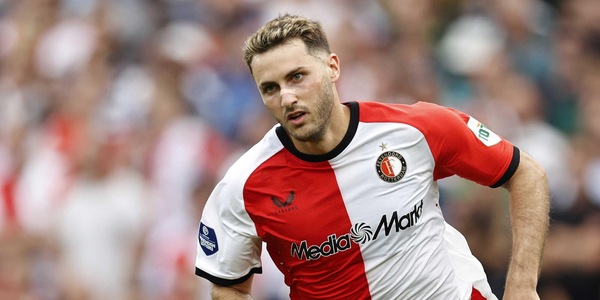 Milan, tutto su Gimenez: trattativa aperta con il Feyenoord
